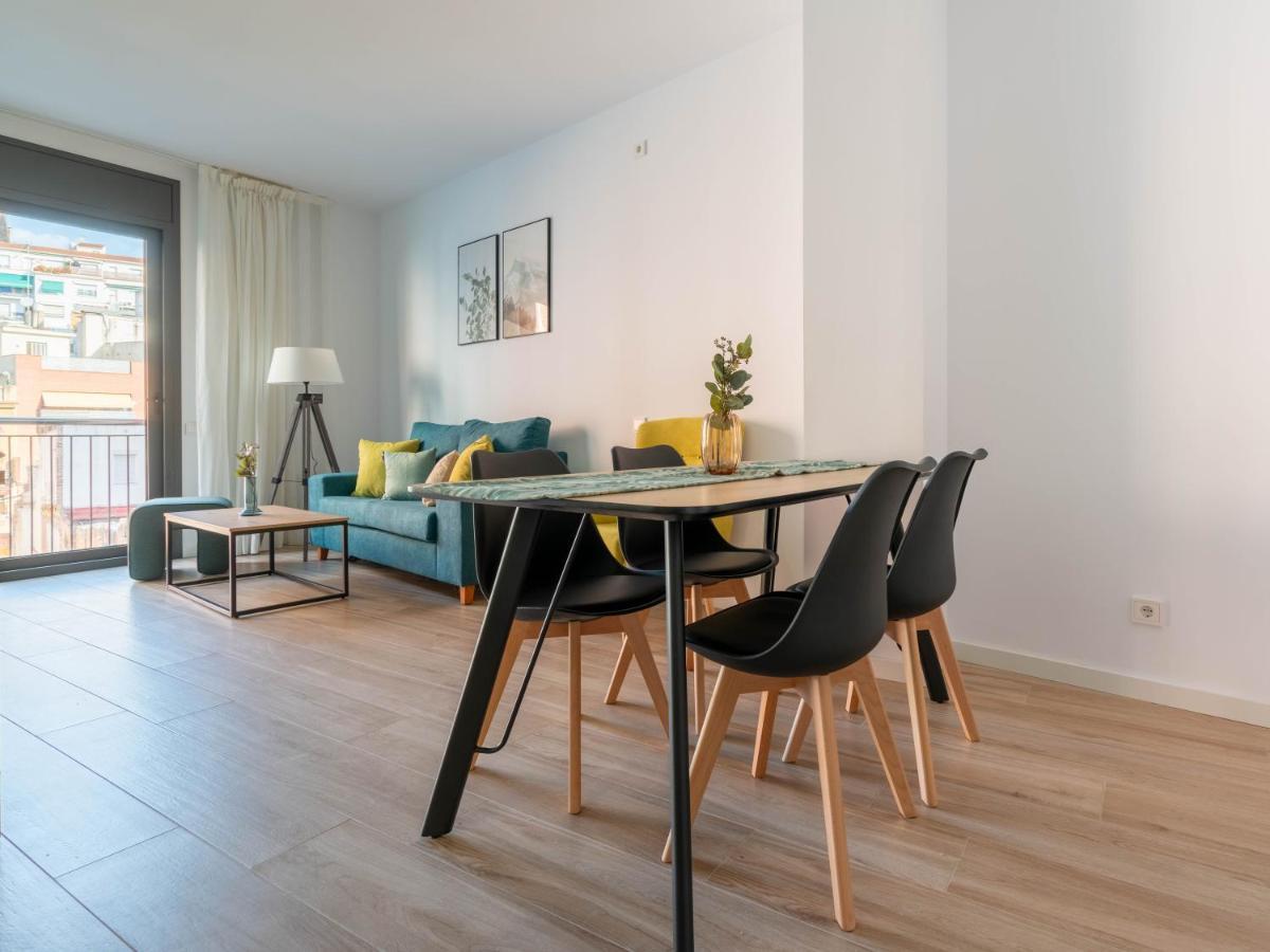 limehome Barcelona Carrer de Besalú 90 Exterior foto